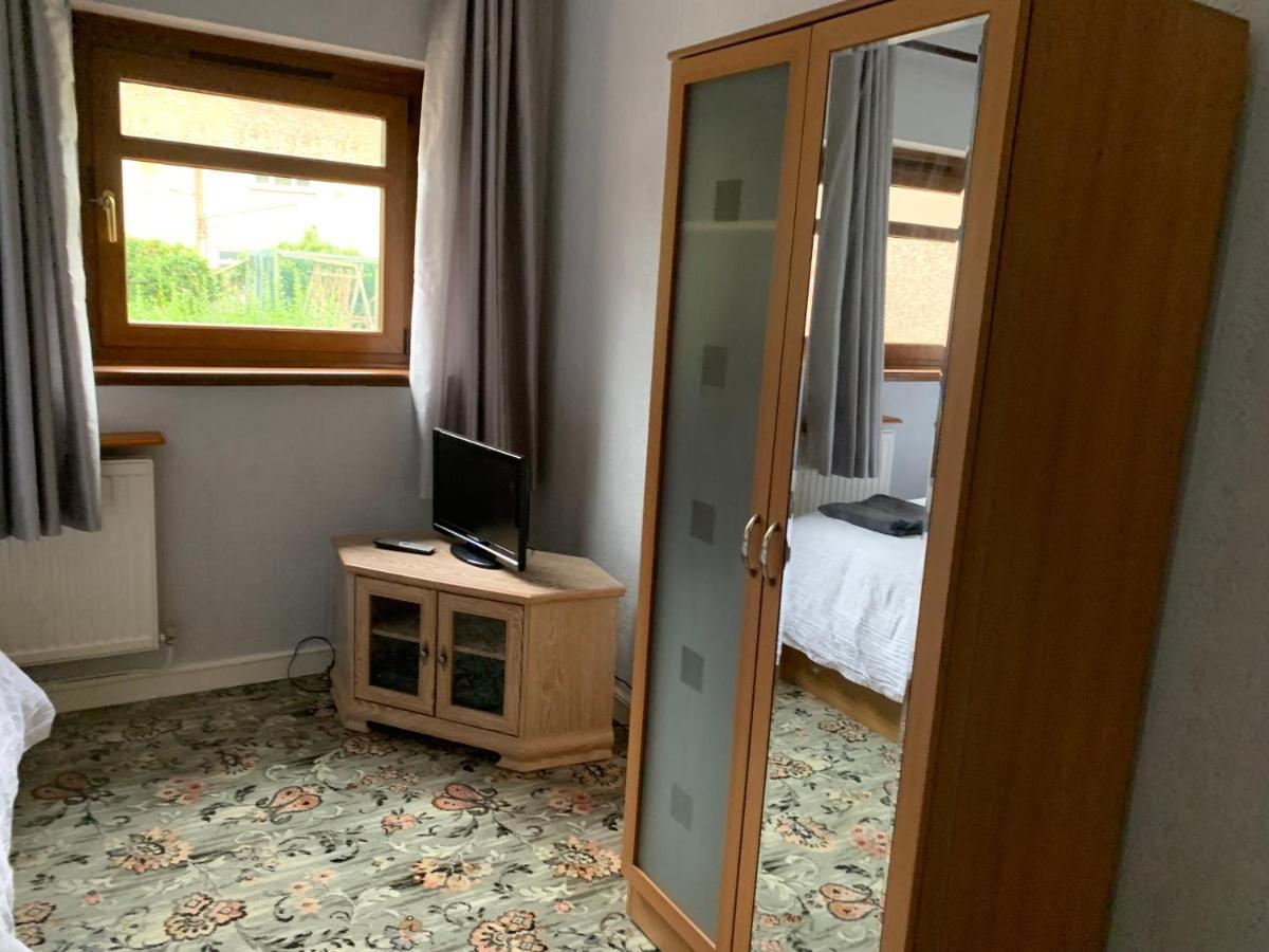 S&Ks Villa Troed-y-rhiw Bagian luar foto