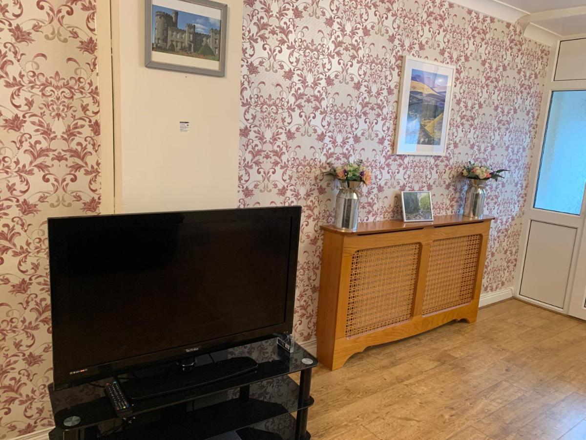 S&Ks Villa Troed-y-rhiw Bagian luar foto